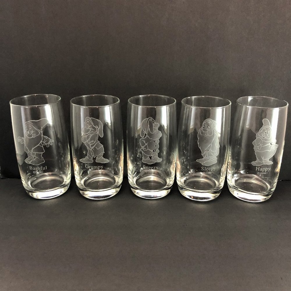 5 Walt Disney Etched Snow White's Dwarfs Glasses